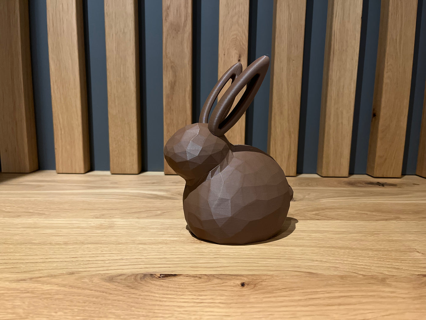 Poly Hoppel | 3D-gedruckter Osterhase, moderne Osterdeko aus nachhaltigem Material