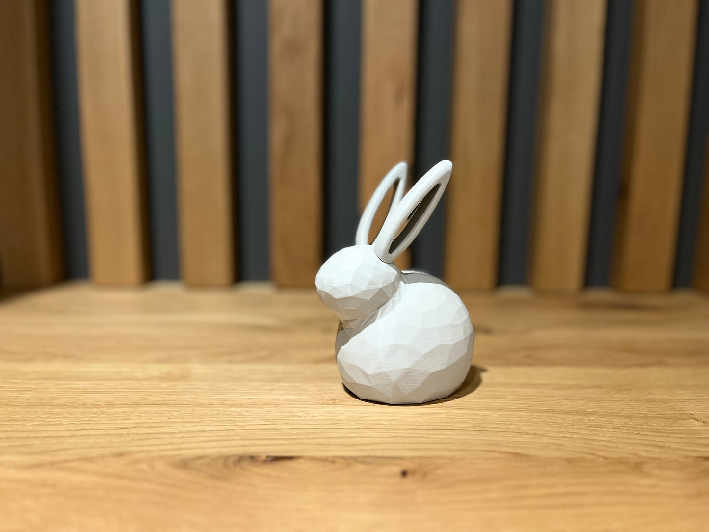Poly Hoppel | 3D-gedruckter Osterhase, moderne Osterdeko aus nachhaltigem Material