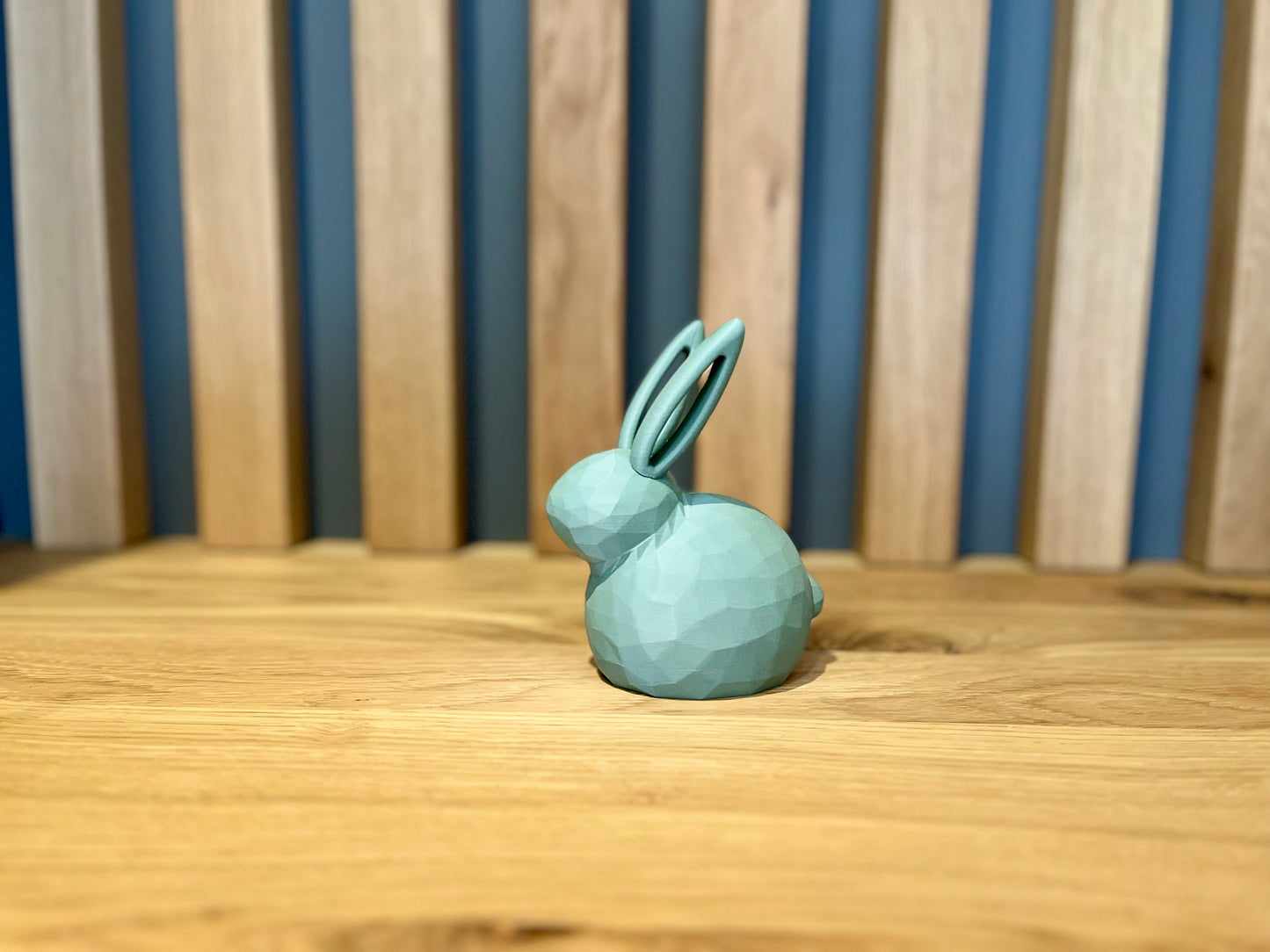 Poly Hoppel | 3D-gedruckter Osterhase, moderne Osterdeko aus nachhaltigem Material