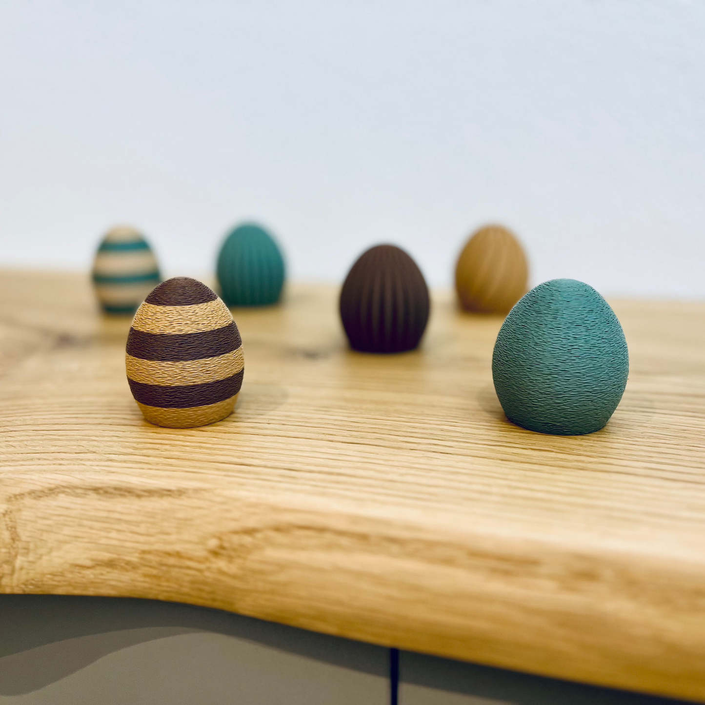 Deko Dotter | Bunte 3D-gedruckte Dekoeier auch im Bicolor-Set, perfekte Osterdeko für dein Zuhause